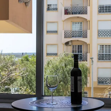 Ria Mar Deluxe - Center @homesbyfc דירה *